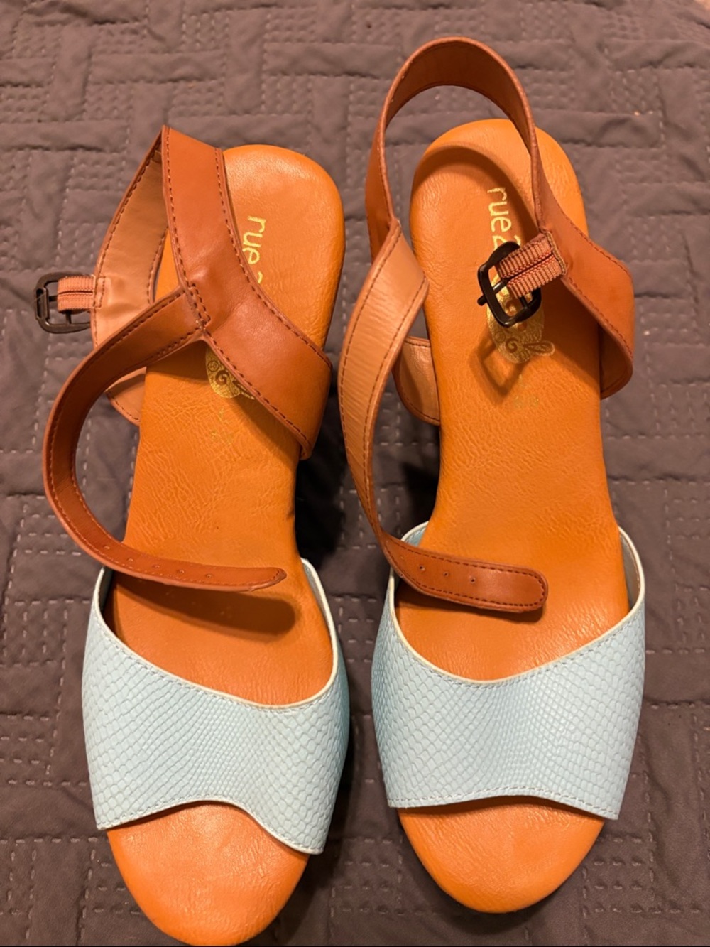 Rue21 Tan and Light Blue Two-Tone Strappy Sandals